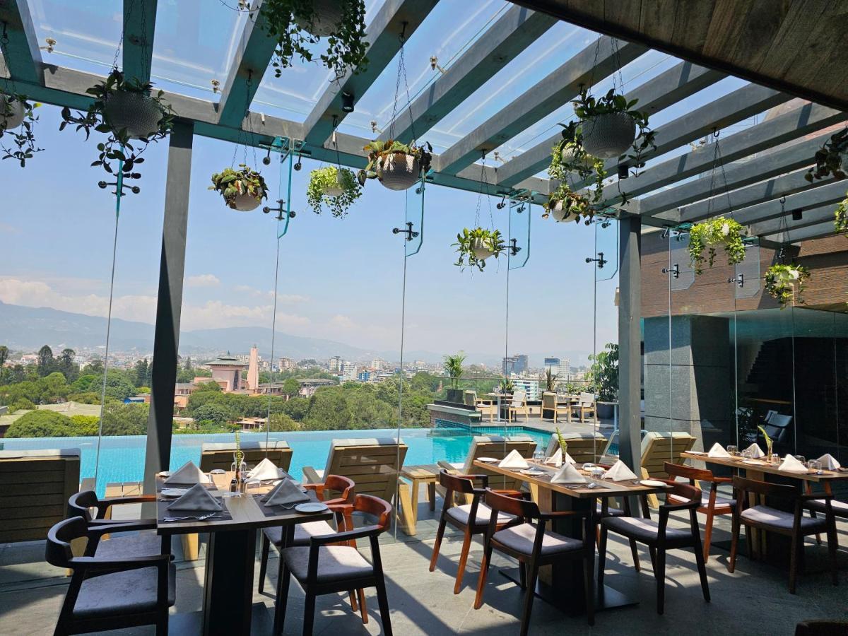 Hotel Barahi Kathmandu Exteriör bild