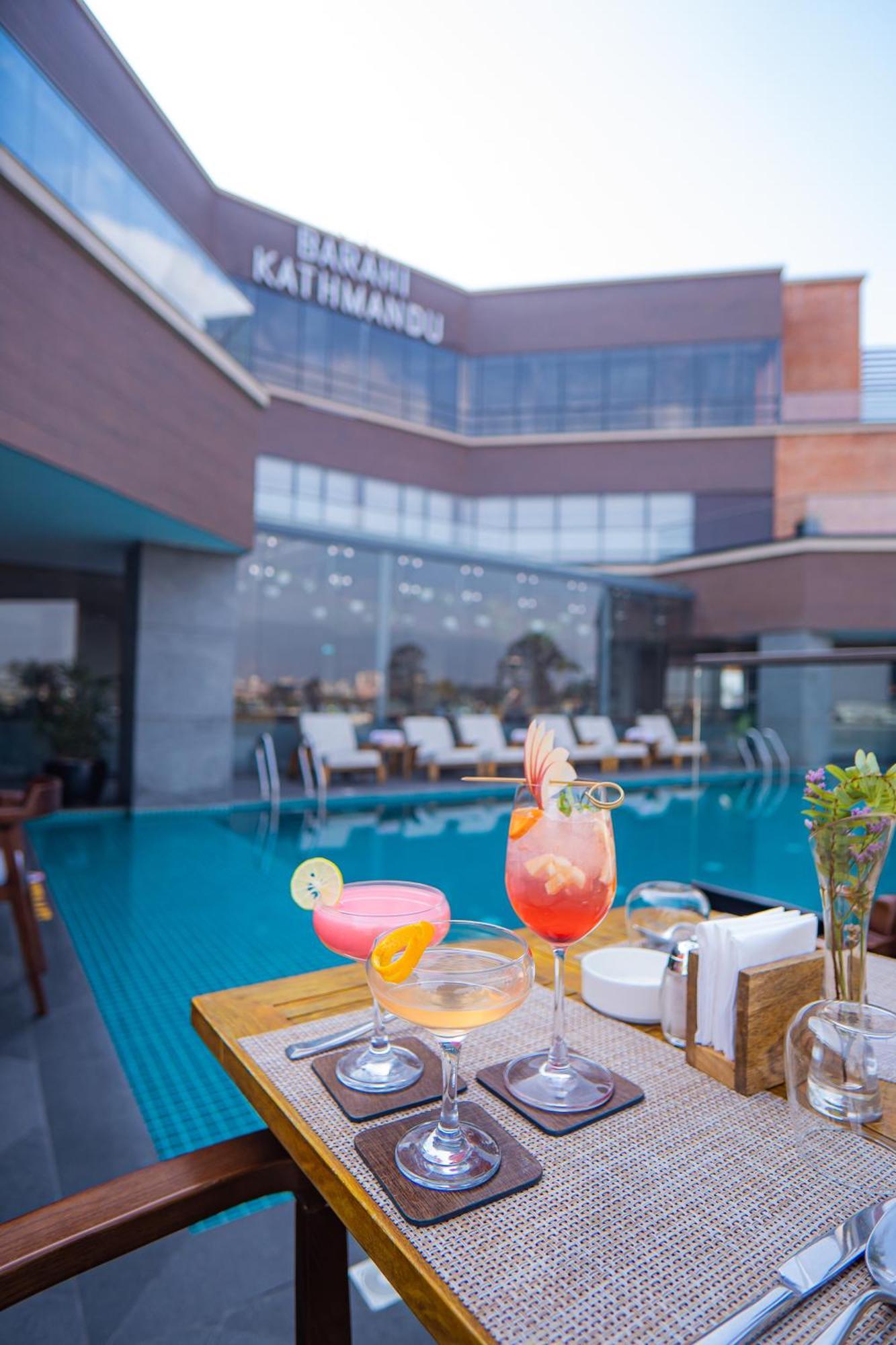 Hotel Barahi Kathmandu Exteriör bild
