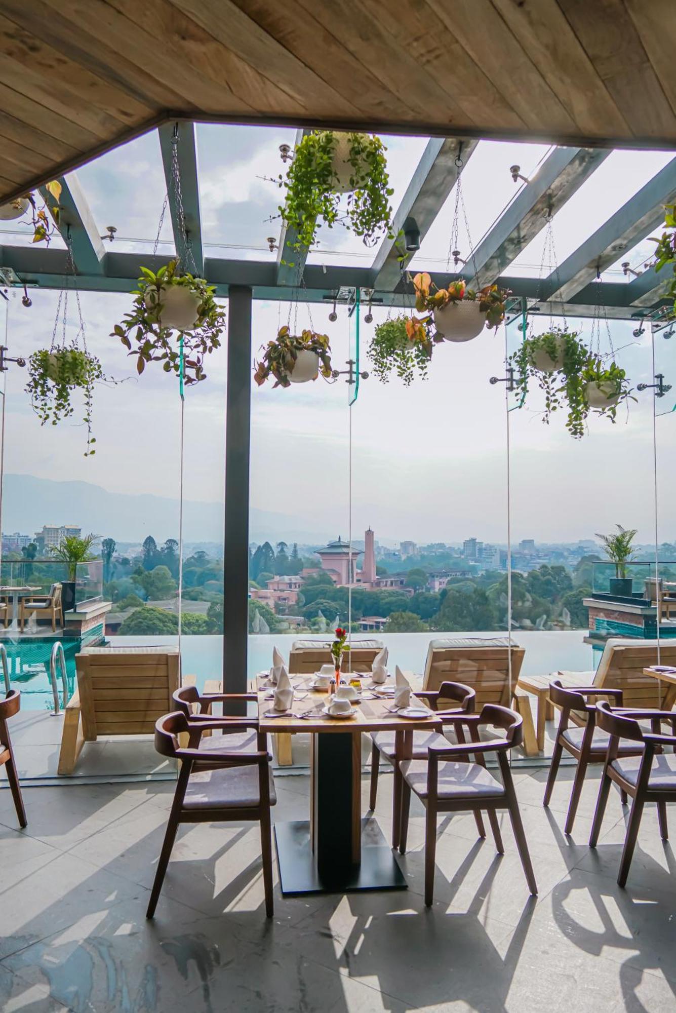 Hotel Barahi Kathmandu Exteriör bild